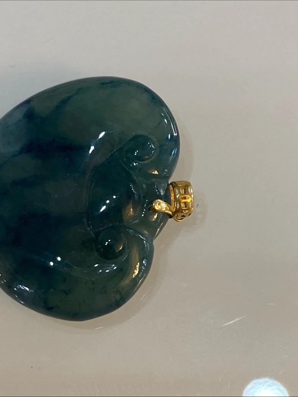 18KT Gold Jadeite Pendant